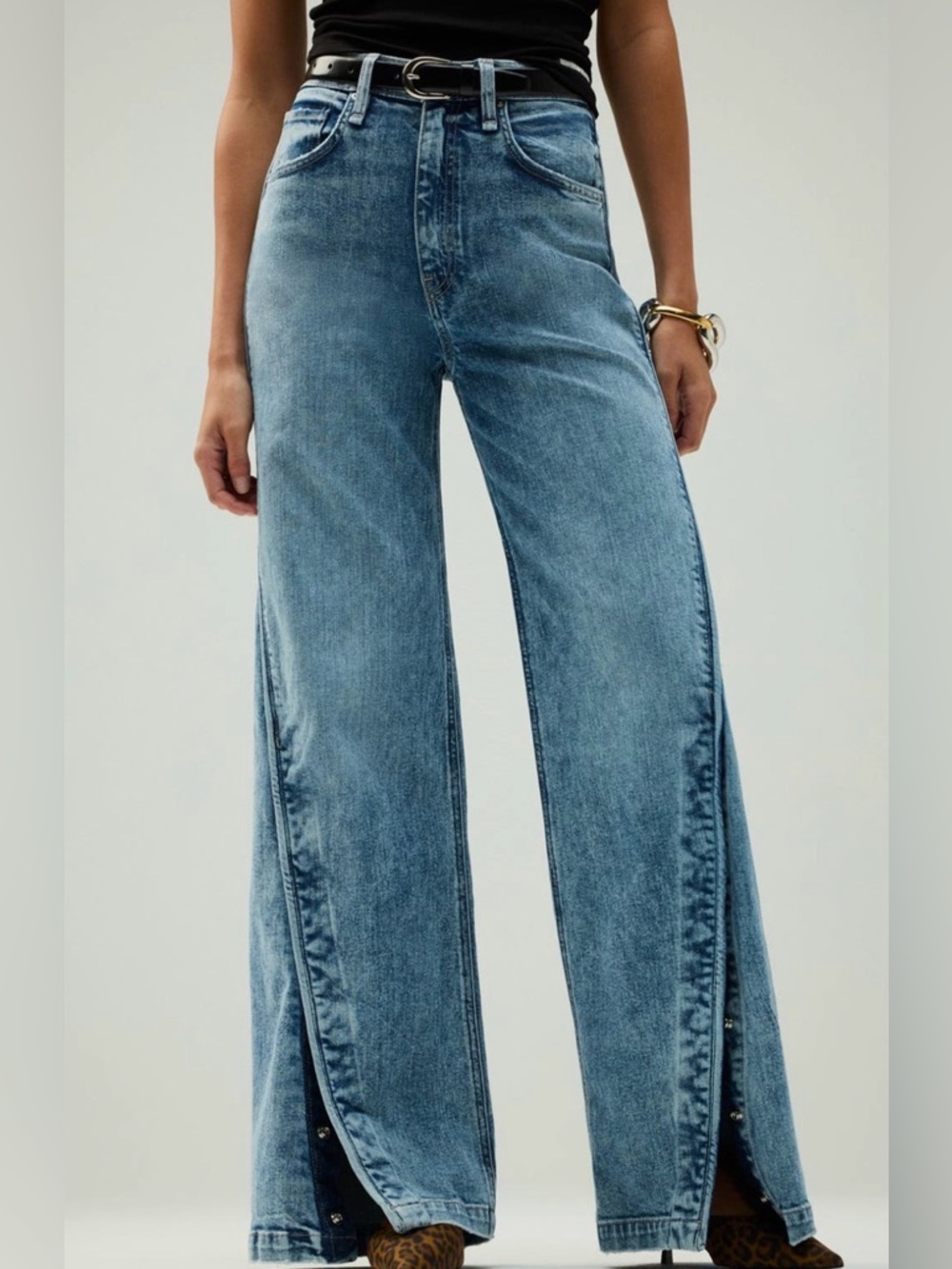 Hudson Jeans James High-Rise, Light Blue Flare & Wide Leg Jeans with Snap Detail
